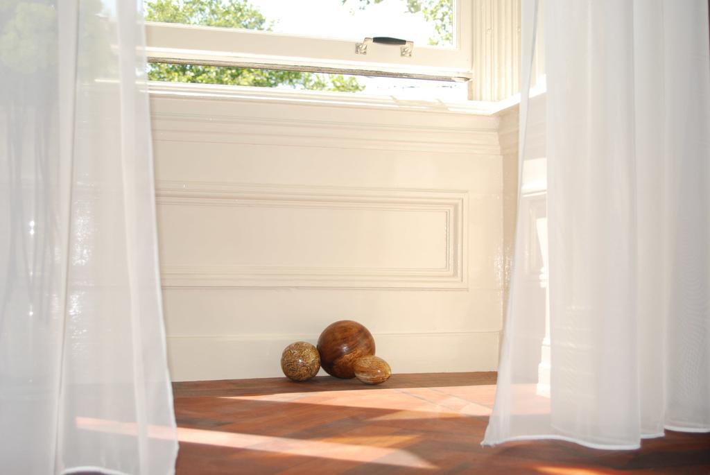 Ck58 Bed & Breakfast Den Haag Δωμάτιο φωτογραφία