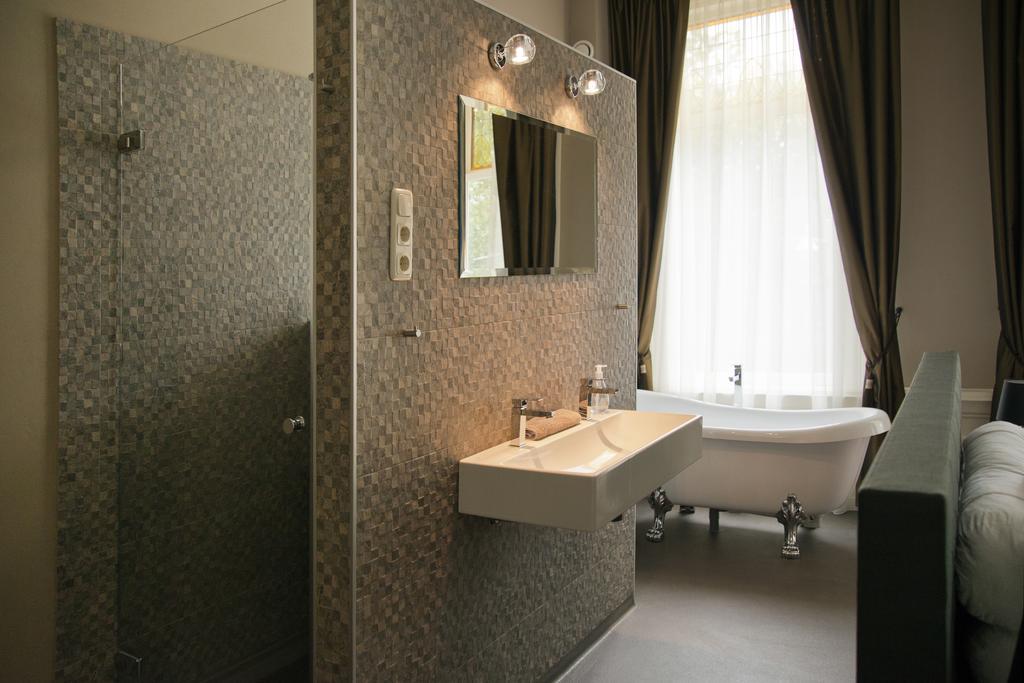 Ck58 Bed & Breakfast Den Haag Δωμάτιο φωτογραφία
